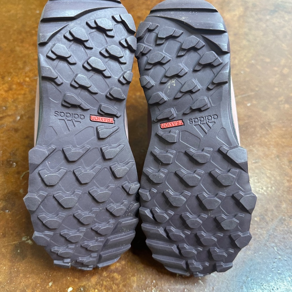 Girls Adidas Snow Boots - Picture 6 of 6